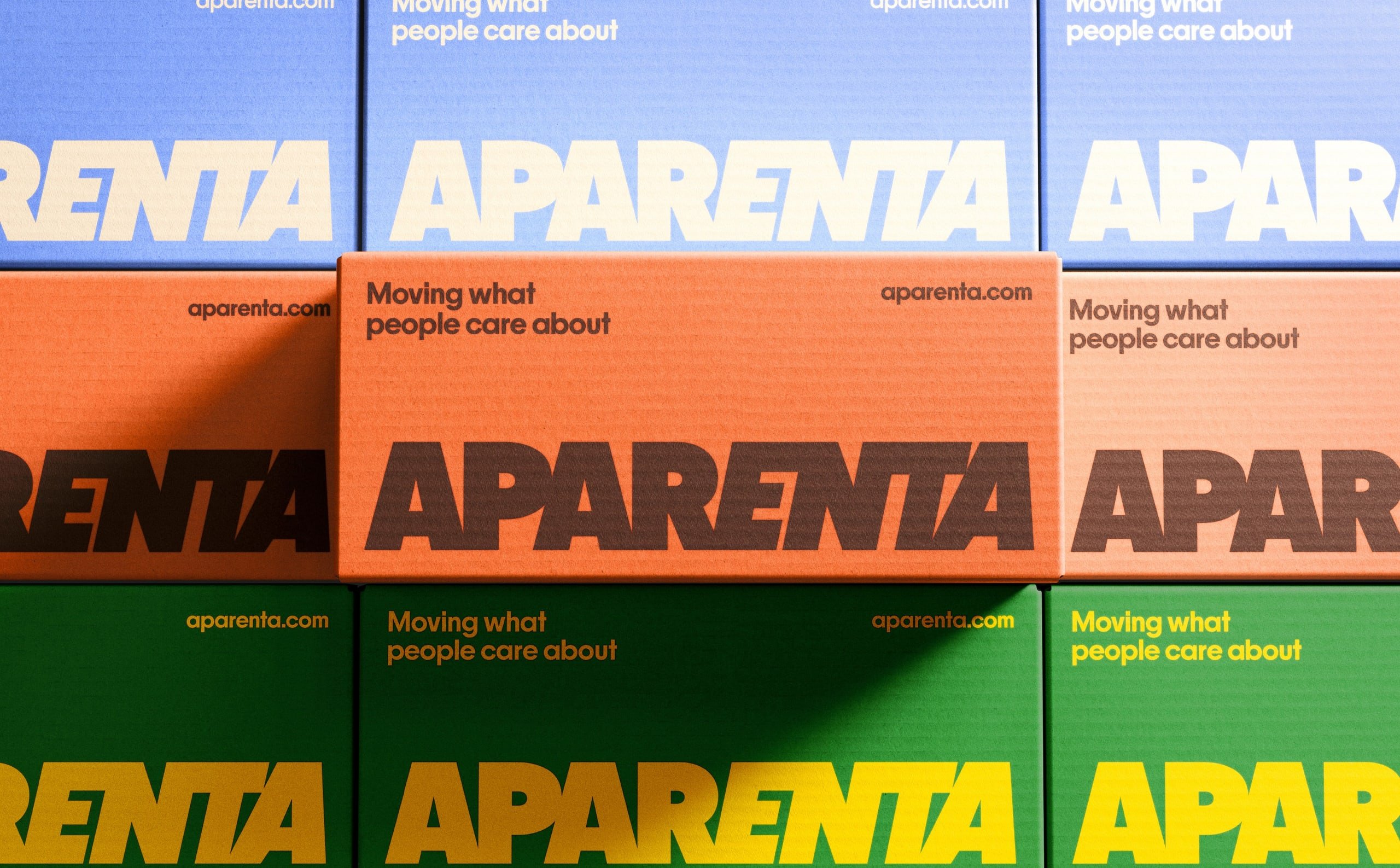 Aparenta branded shipping boxes